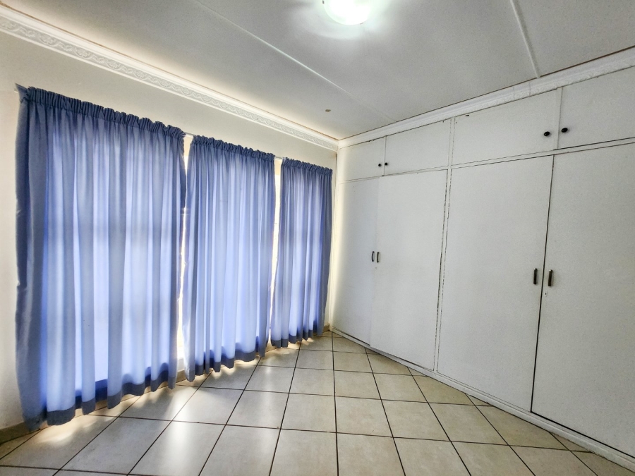 4 Bedroom Property for Sale in Stilfontein Ext 4 North West